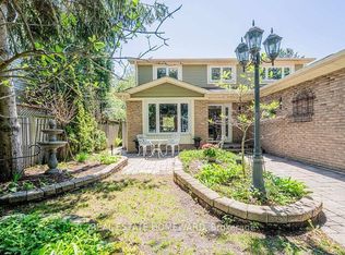 27 Drumern Cres, Richmond Hill, ON L4C5H9