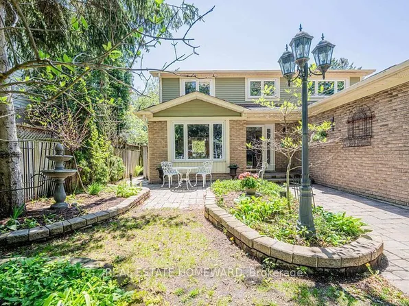 27 Drumern Cres, Richmond Hill, ON L4C 5H9