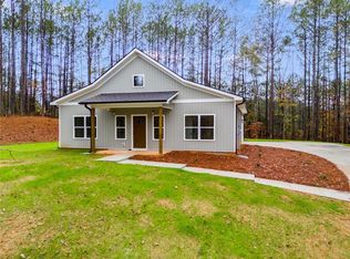 369 Blueberry Hill Ln, Franklin, GA 30127