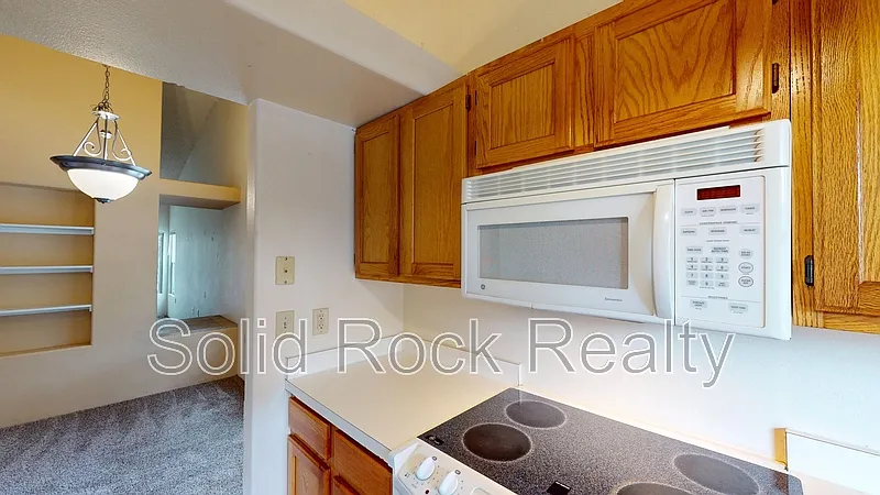 Pinecliff Townhomes — Photo 4