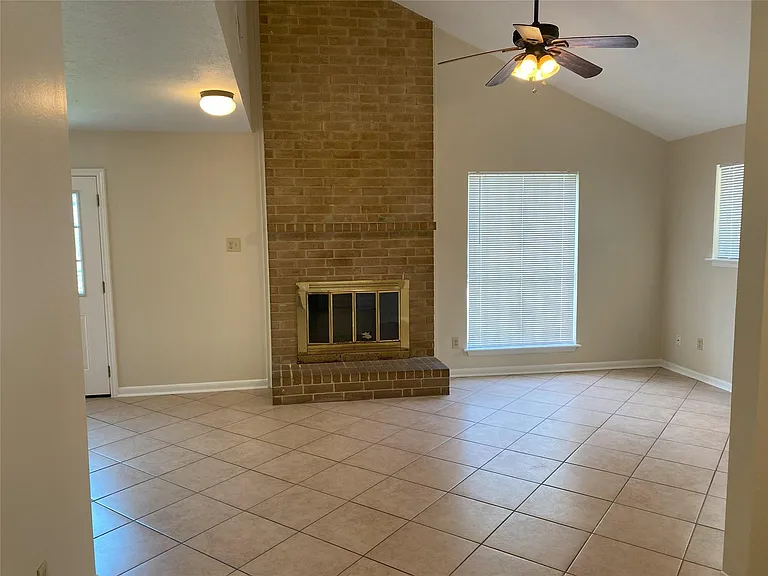 4601 Reveille St — Photo 12