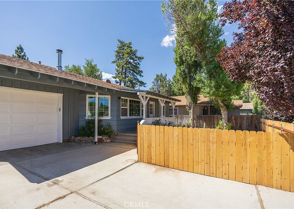 1st image of 1013 Sierra Ave