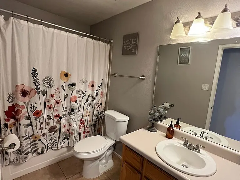 7132 E 24th Ln — Photo 15