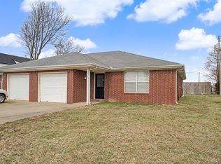 194 Hall Dr, Pea Ridge, AR 72751