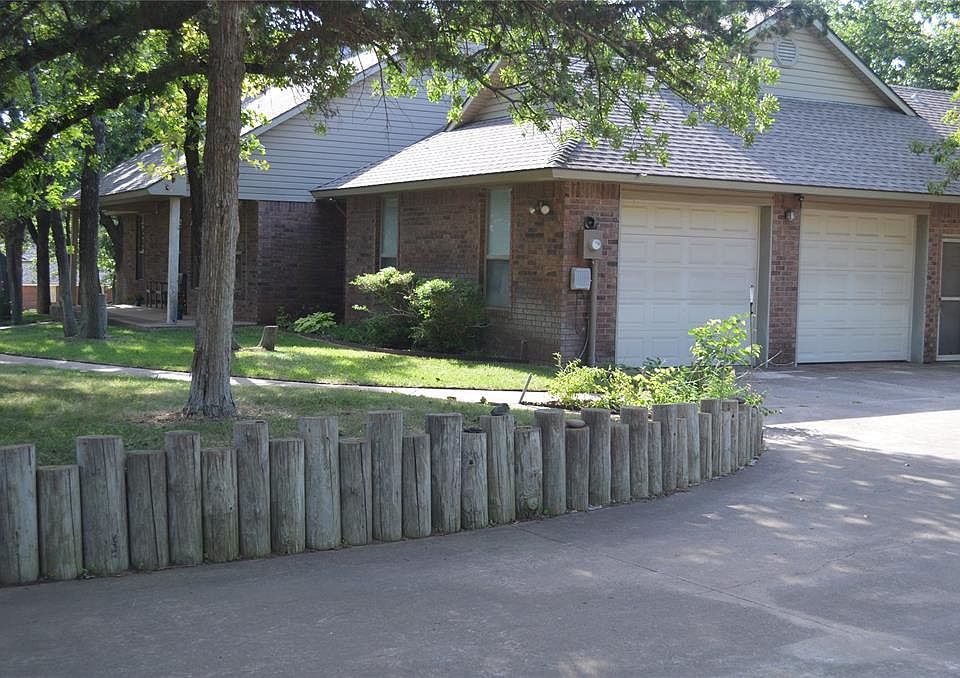 1st image of 8225 NE 140th St