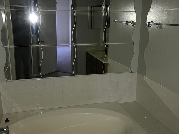 2nd image of 253 S Pickett St