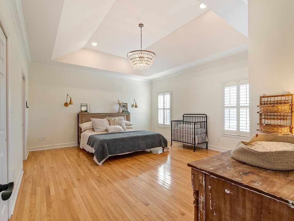 17th image of 3402 Blackburn Rd