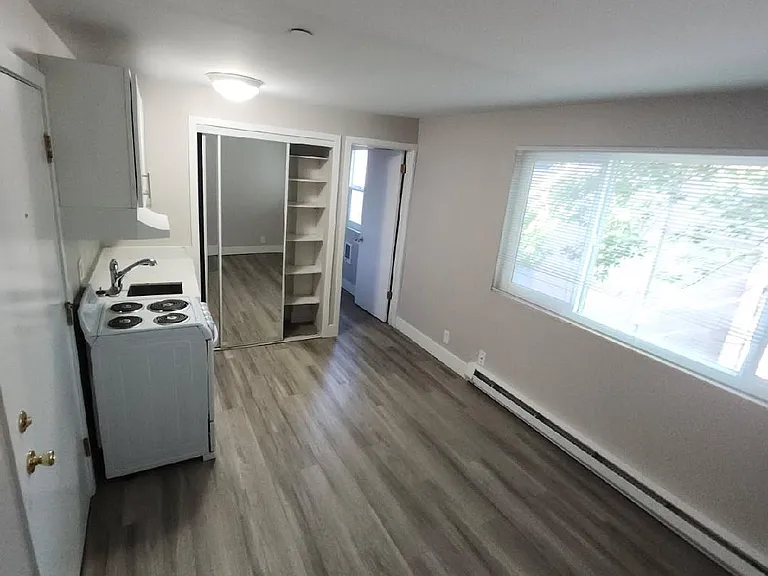 400 E Union St #7 — Photo 2