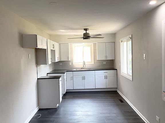 4th image of 654 163rd St E