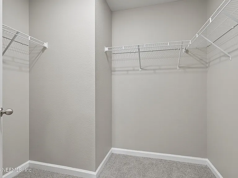 5988 Creekside Crossing Dr — Photo 18