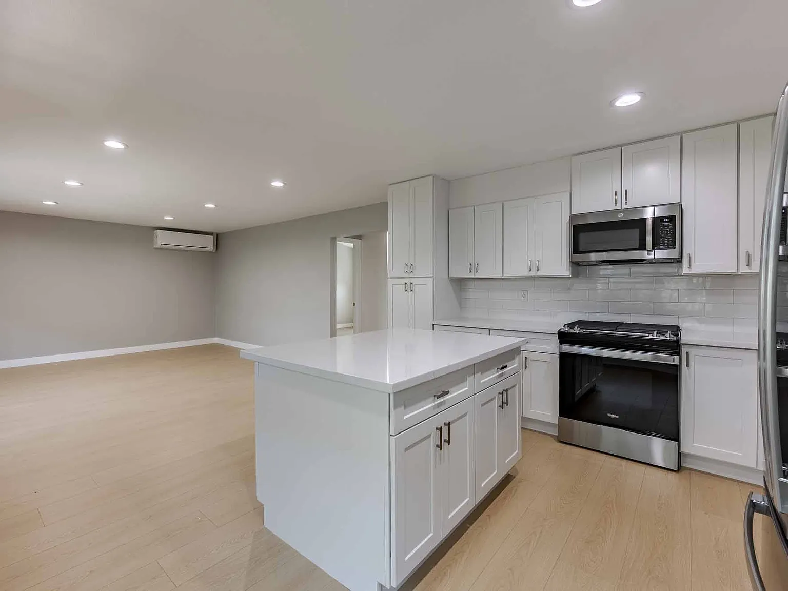 Eastside Haven at 17th — Photo 4