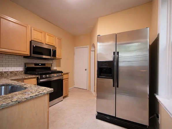 1227 S Greylock St, Philadelphia, PA 19143