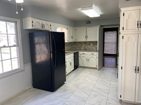 4th image of 6307 Fox Chapel Dr