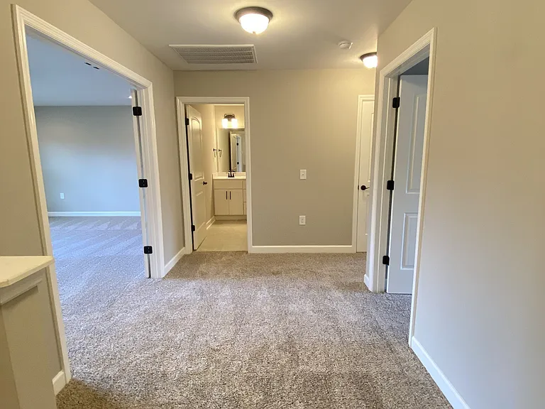 1002 Villa Cir — Photo 11