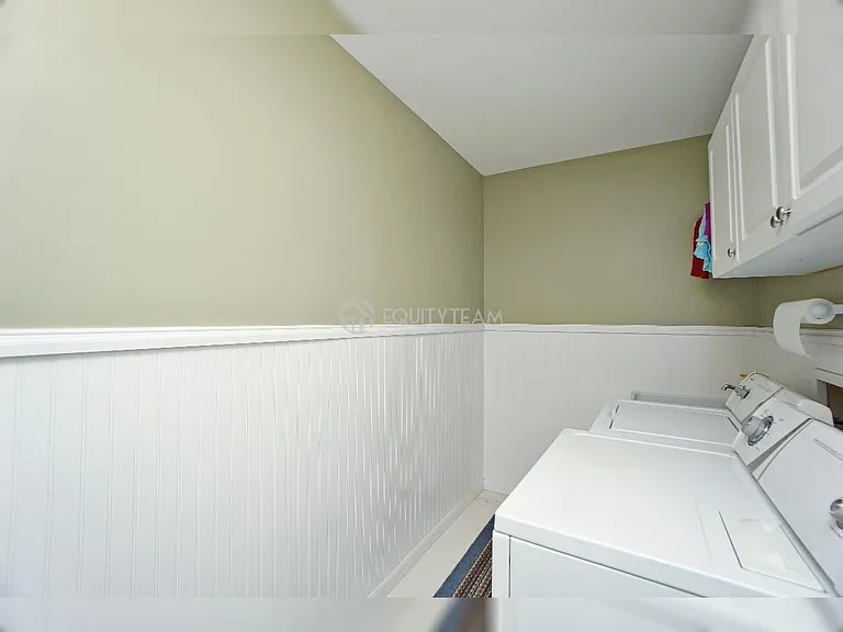 6275 Hummingbird Dr — Photo 14