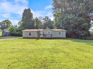 145 Bishop Ln, Burns, TN 37029
