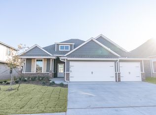 10304 SW 55th Ter, Mustang, OK 73064