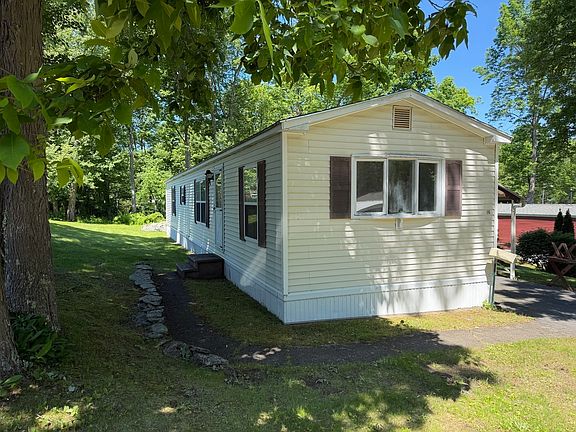 2nd image of 16 Tyler St