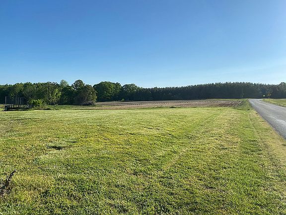 Lots of road frontage