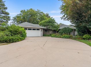 1327 North St, Grafton, WI 53024