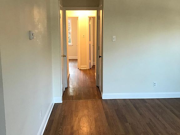 2nd image of 1522 Augusta St