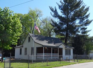 6 Elm St, Greenwood Lake, NY 10925