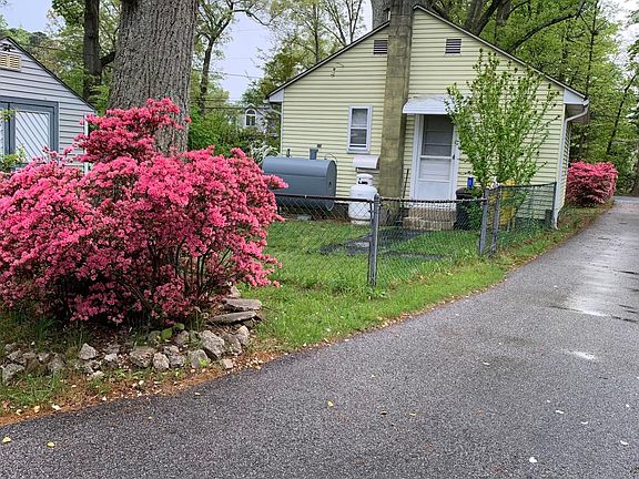 2nd image of 294 North Dr