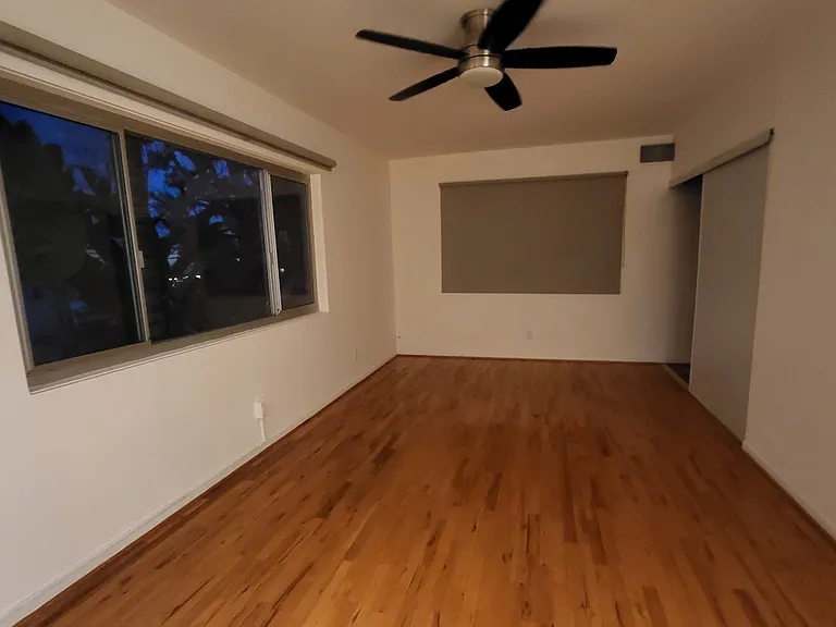 667 Flower Ave #1 — Photo 13