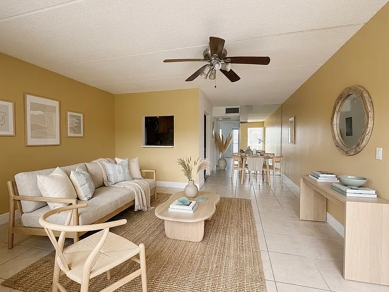 600 Village Green Ct #203 — Photo 1
