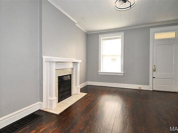 5th image of 4740-4742 S Broadway