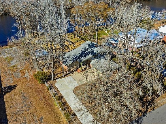 3rd image of 53 Smith Blvd.