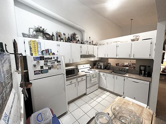5th image of 6543 Chasewood Drive #E