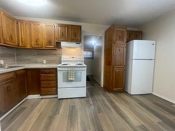 3rd image of 5306 E 50th St