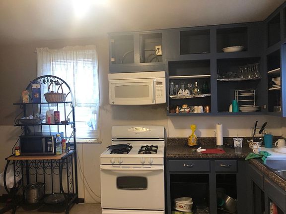 3rd image of 2220 Avenue F