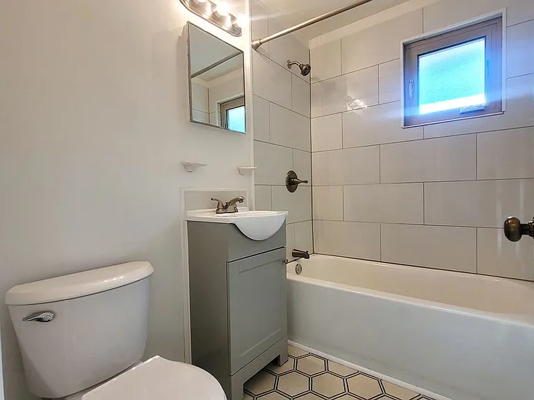 901 N Forest St #117 — Photo 20