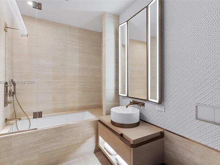 8955 NE Collins Ave #301 — Photo 15