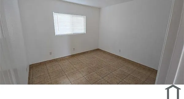 15395 Sheila St — Photo 12