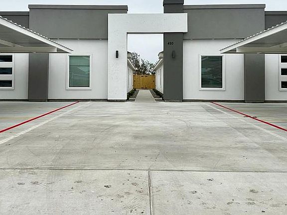 2nd image of 432 E Acacia Ave #4
