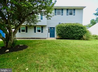 23 Upland Ct, Newark, DE 19713