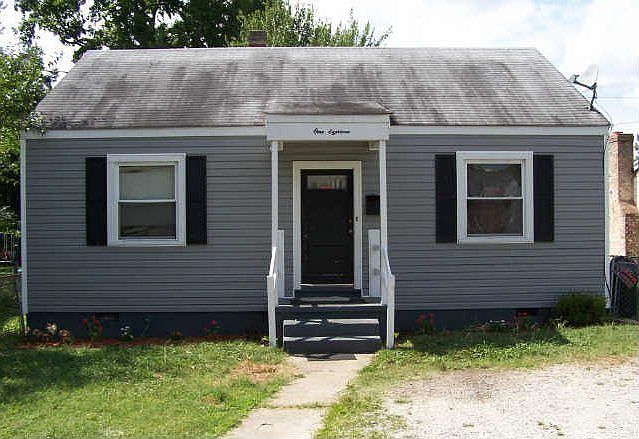 1st image of 118 N Oak Ave