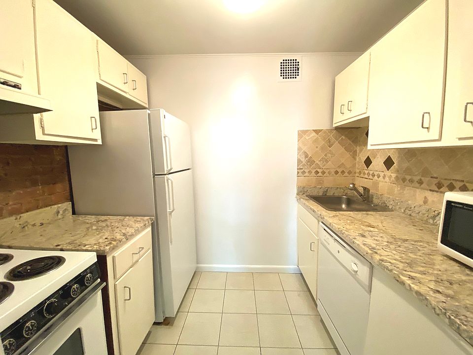 2nd image of 413 E 85th St APT 3F