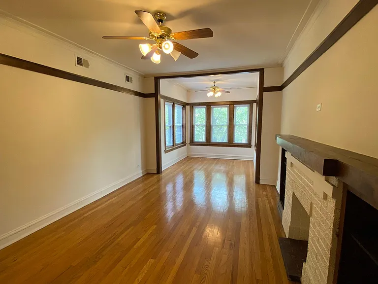 1535 West Addison — Photo 53