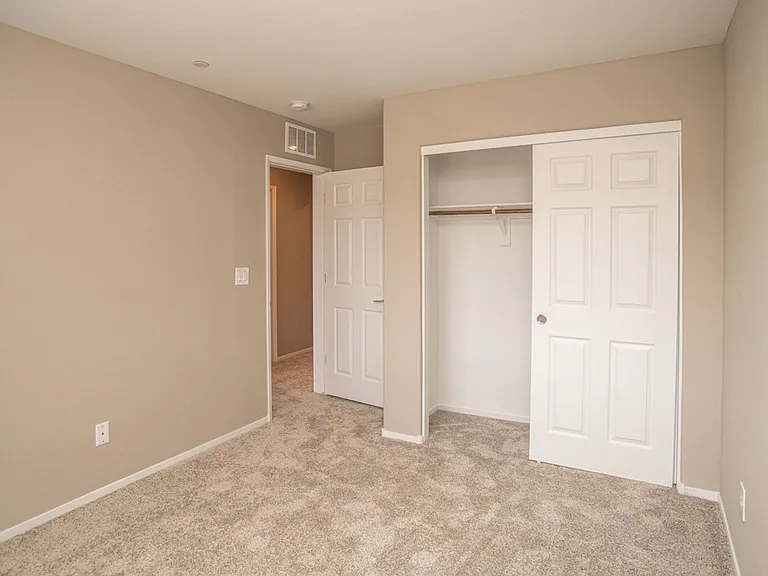 9 Alamere Falls Dr — Photo 22