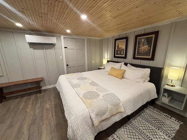 3048 Edgemont Dr — Photo 10