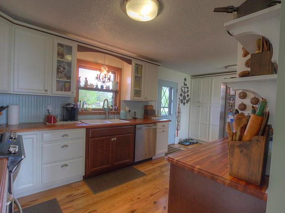 3rd image of 24636 N Wall Lake Dr