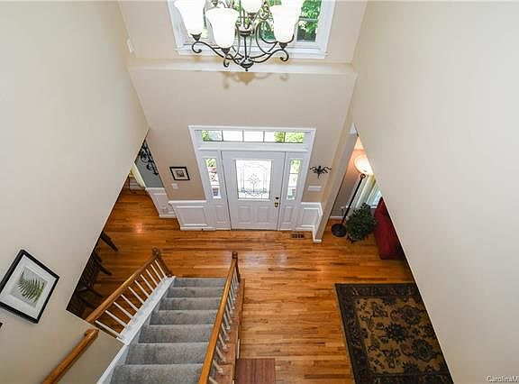 5th image of 6320 Hollow Oak Dr