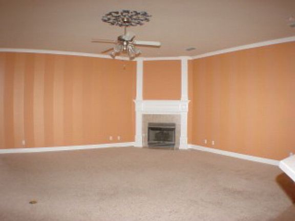 2nd image of 112 Waimea Dr