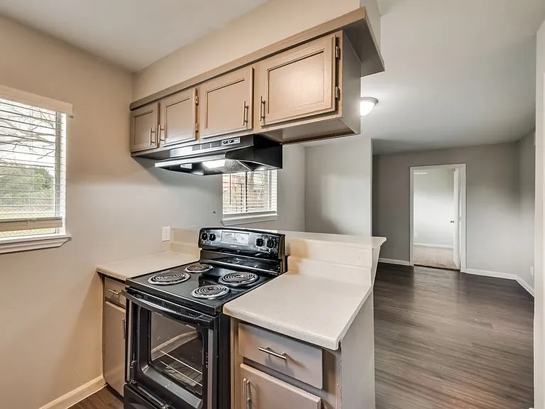 The Blanca Apartments — Photo 14