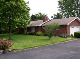 1025 Stockholm Rd, Paxton, IL 60957