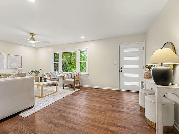 5th image of 3607 Woodlea Dr